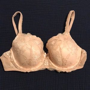 Victoria’s Secret Body by Victoria lined demi lace bra, tan Size 38C
